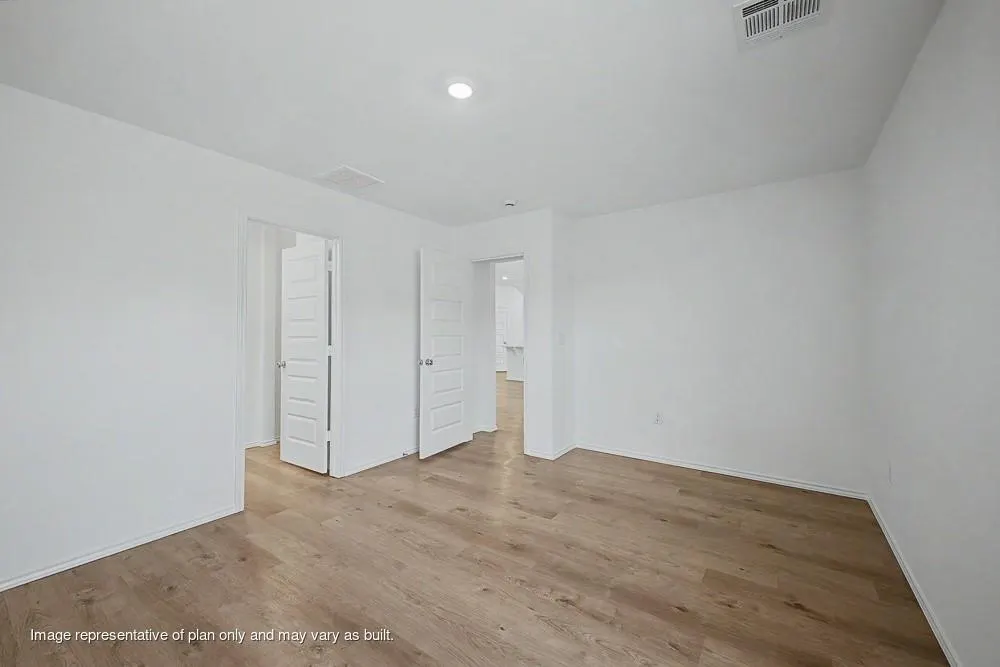 Photo 6 — 1716 Spanish Cedar Lane, Edmond, OK 73034