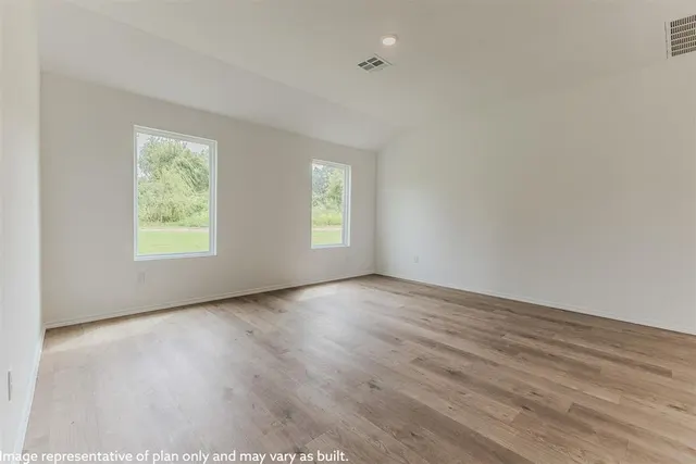 Photo 5 — 1717 Sugar Pine Way, Edmond, OK 73034