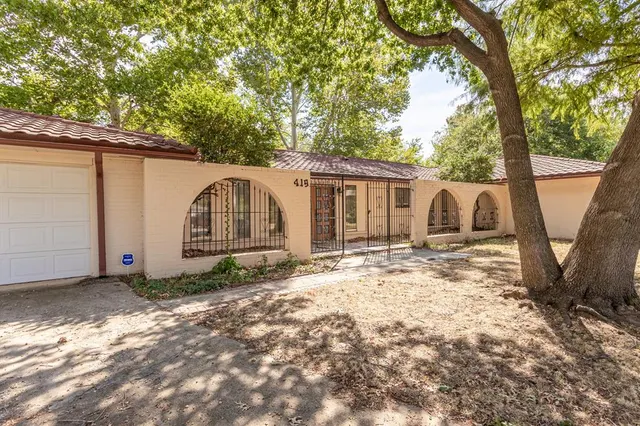 Photo 4 — 419 George L Cross Court, Norman, OK 73069