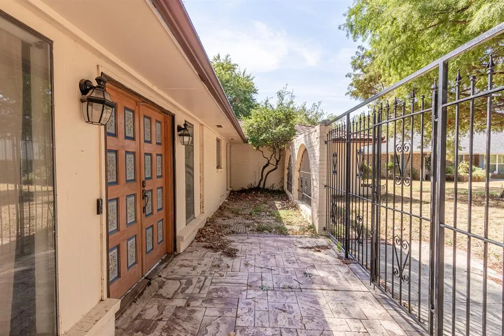 Photo 6 — 419 George L Cross Court, Norman, OK 73069