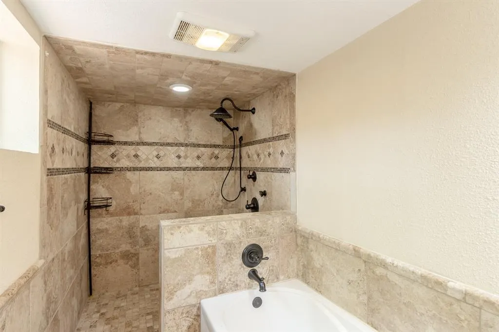 Photo 37 — 419 George L Cross Court, Norman, OK 73069