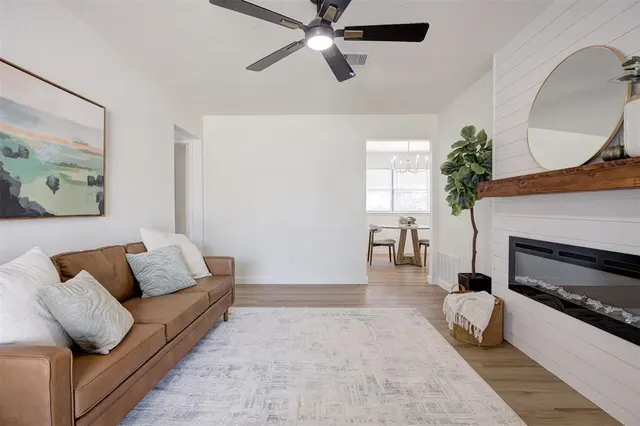 Photo 8 — 212 SW 32nd Street, Oklahoma City, OK 73160