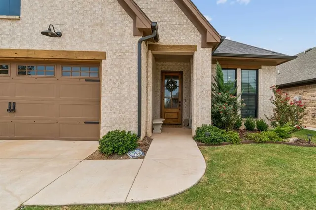 Photo 3 — 16217 Blackberry Farm Road, Edmond, OK 73013