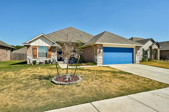 Photo 3 — 1209 SW 140th Street, Oklahoma City, OK 73170