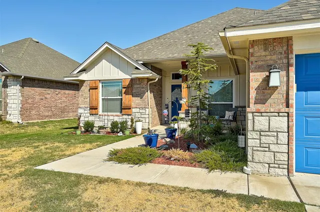 Photo 4 — 1209 SW 140th Street, Oklahoma City, OK 73170