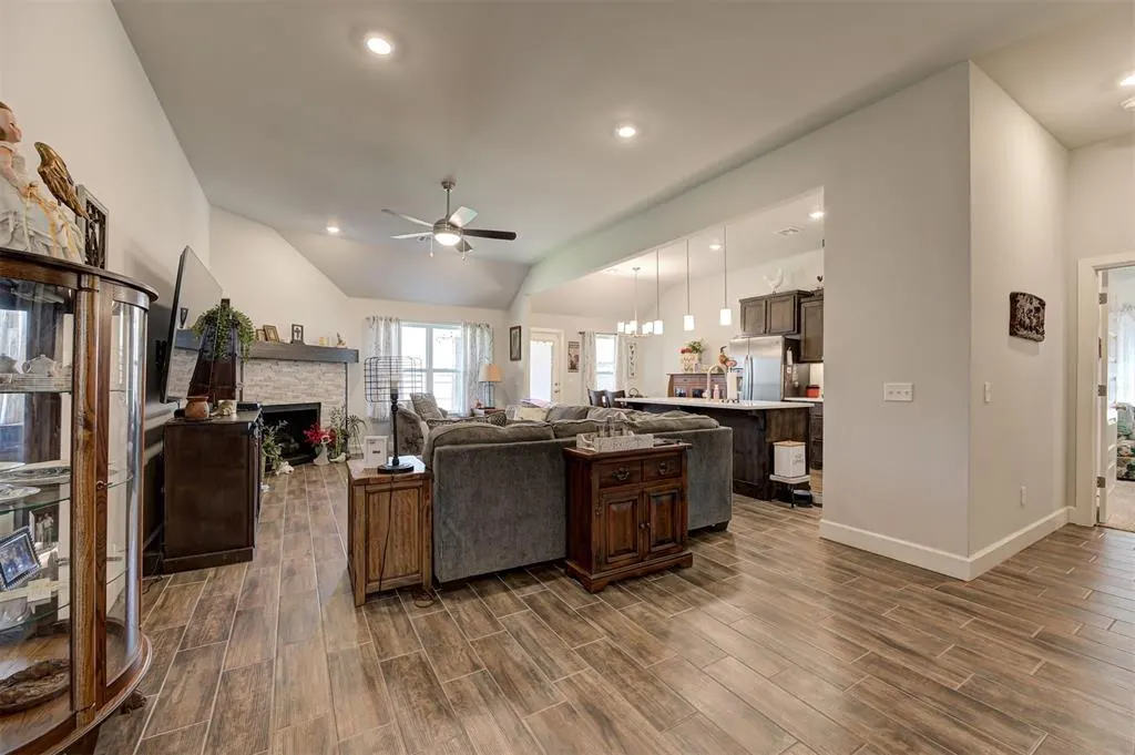 Photo 7 — 1209 SW 140th Street, Oklahoma City, OK 73170