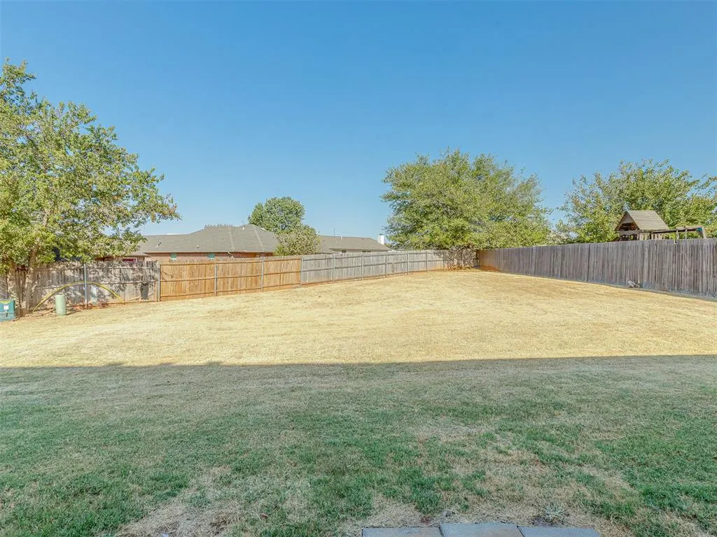 Photo 38 — 529 Whispering Oaks Boulevard, Moore, OK 73160