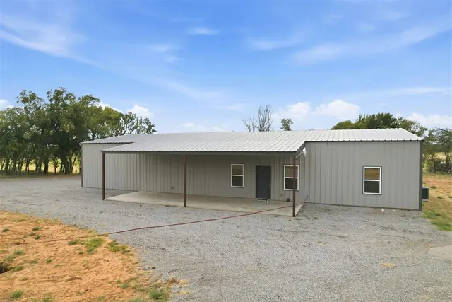 Photo 2 — 14721 HWY 44A, Lone Wolf, OK 73655
