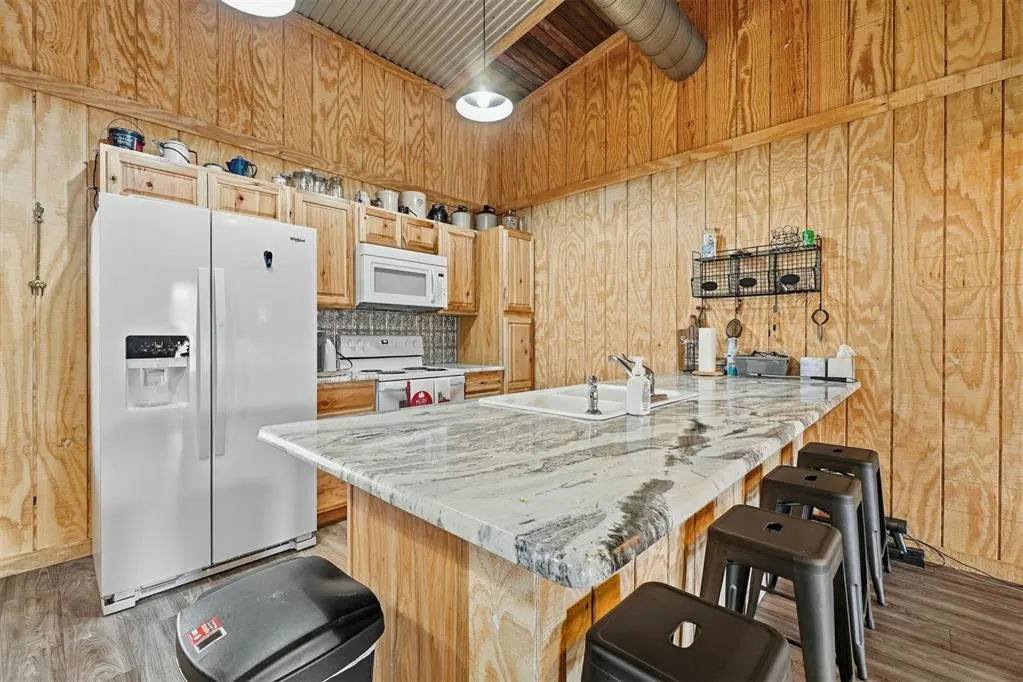 Photo 9 — 14721 HWY 44A, Lone Wolf, OK 73655