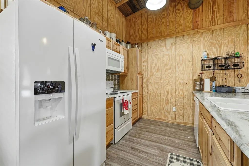 Photo 12 — 14721 HWY 44A, Lone Wolf, OK 73655