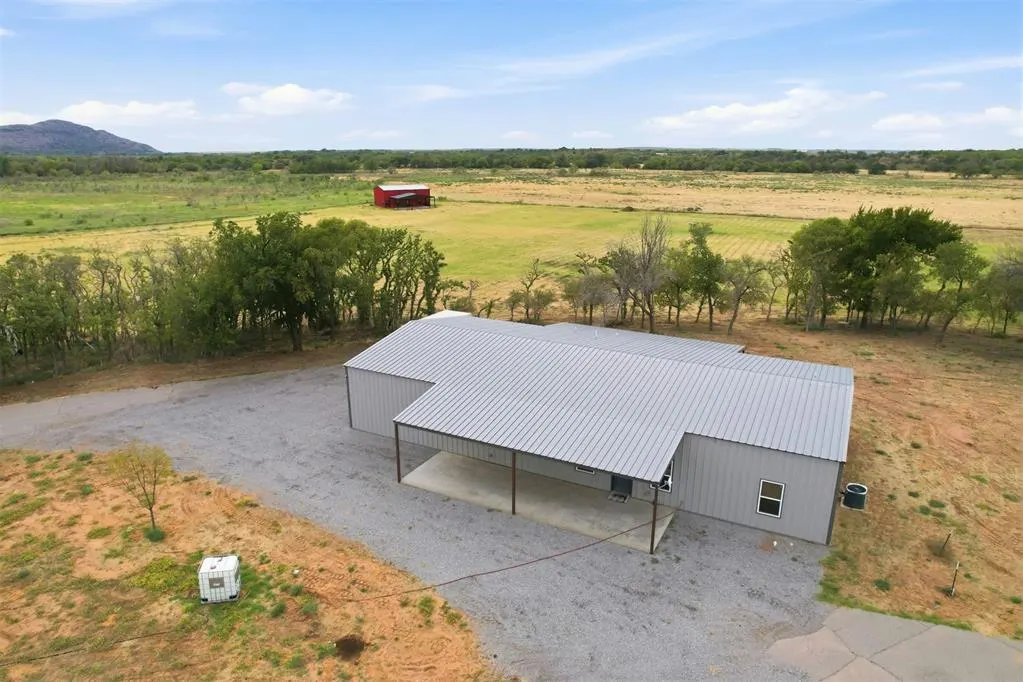 Photo 33 — 14721 HWY 44A, Lone Wolf, OK 73655