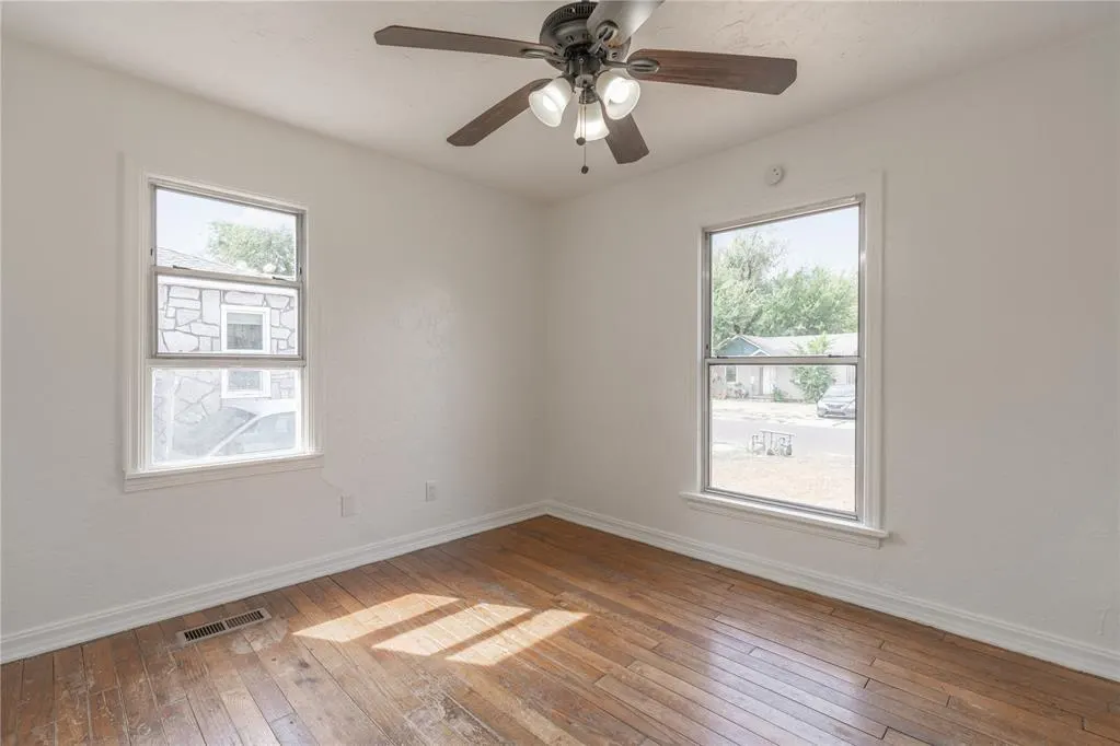 Photo 16 — 514 E Rickenbacker Drive, Midwest City, OK 73110