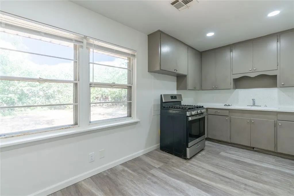 Photo 8 — 1531 Camden Way, Norman, OK 73069