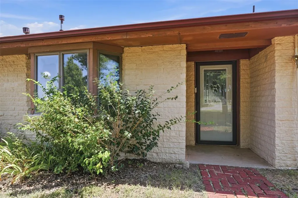 Photo 9 — 103 Skyline Hills, Perry, OK 73077