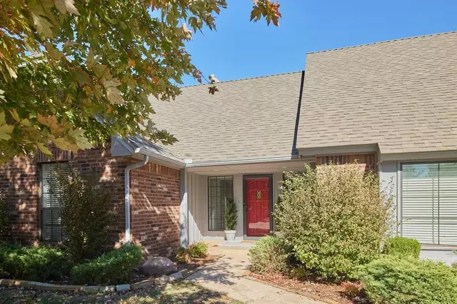Photo 3 — 2011 Trailview Court, Norman, OK 73072