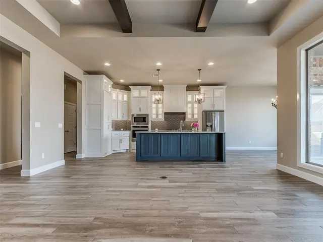 Photo 8 — 3909 Carmona Lakes Drive, Oklahoma City, OK 73160