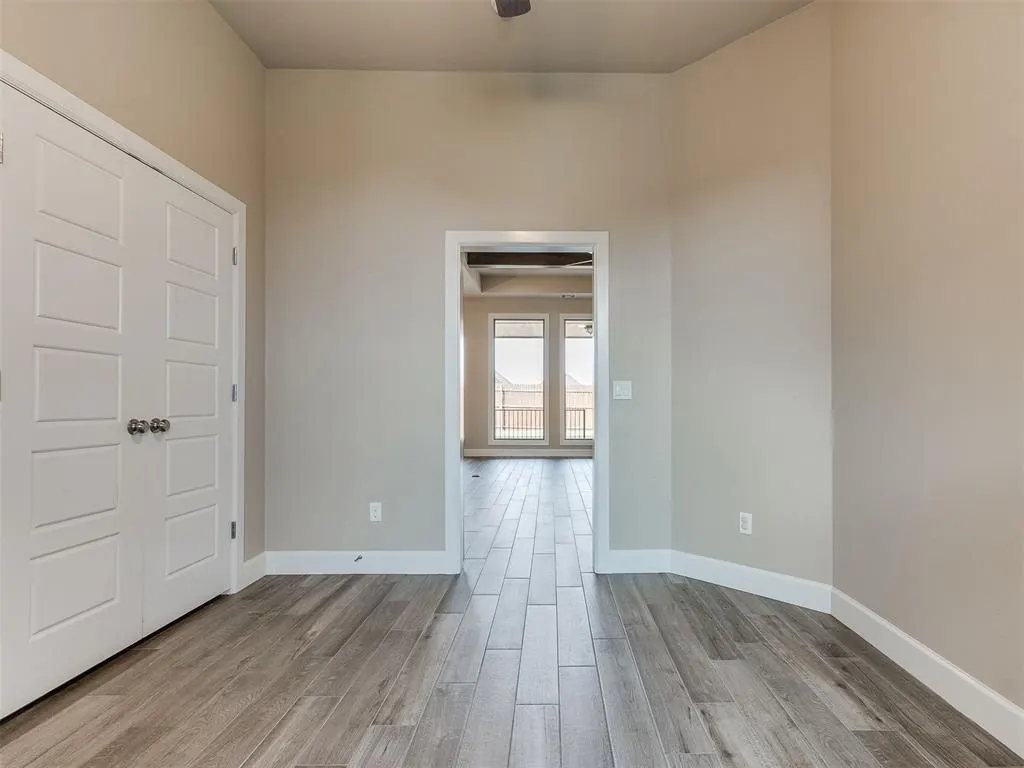 Photo 33 — 3909 Carmona Lakes Drive, Oklahoma City, OK 73160