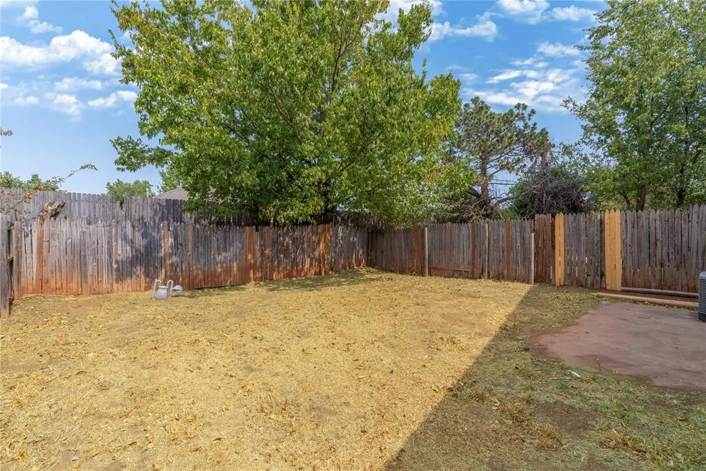 Photo 27 — 203 Windsor Way, Midwest City, OK 73110