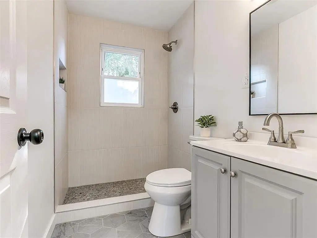 Photo 13 — 1510 Bedford Lane, Norman, OK 73072