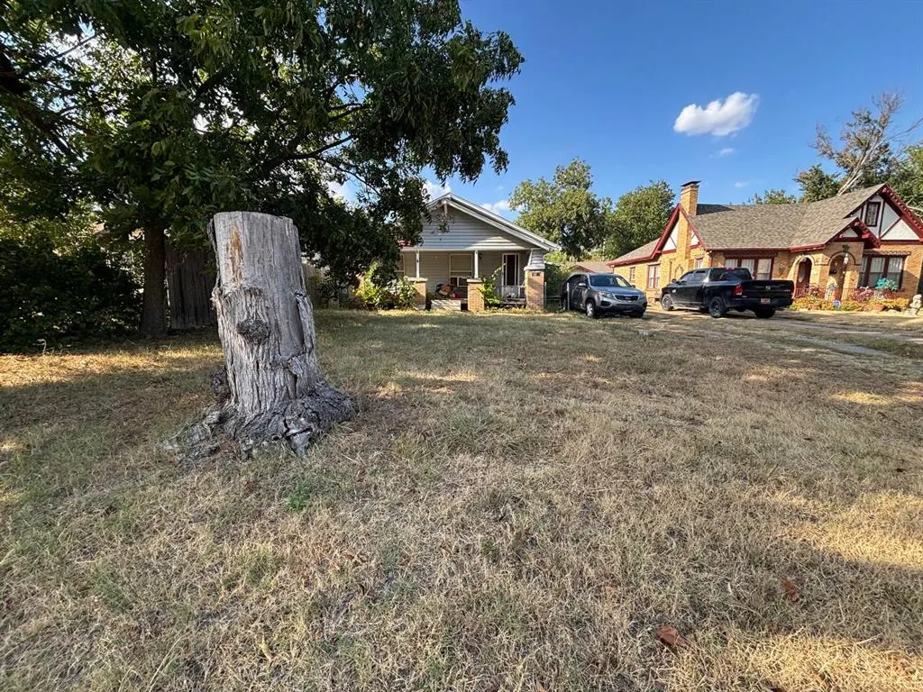 Front exterior — 713 NW Dearborn Avenue, Lawton, OK 73507
