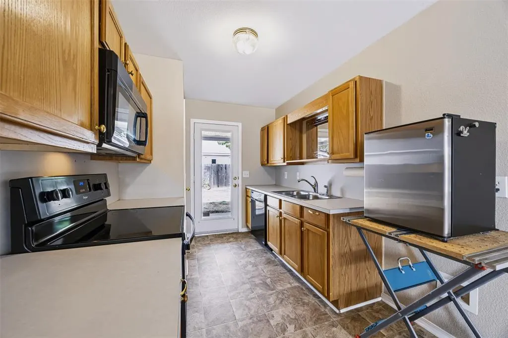 Photo 5 — 1224 Briar Patch Way, Norman, OK 73071