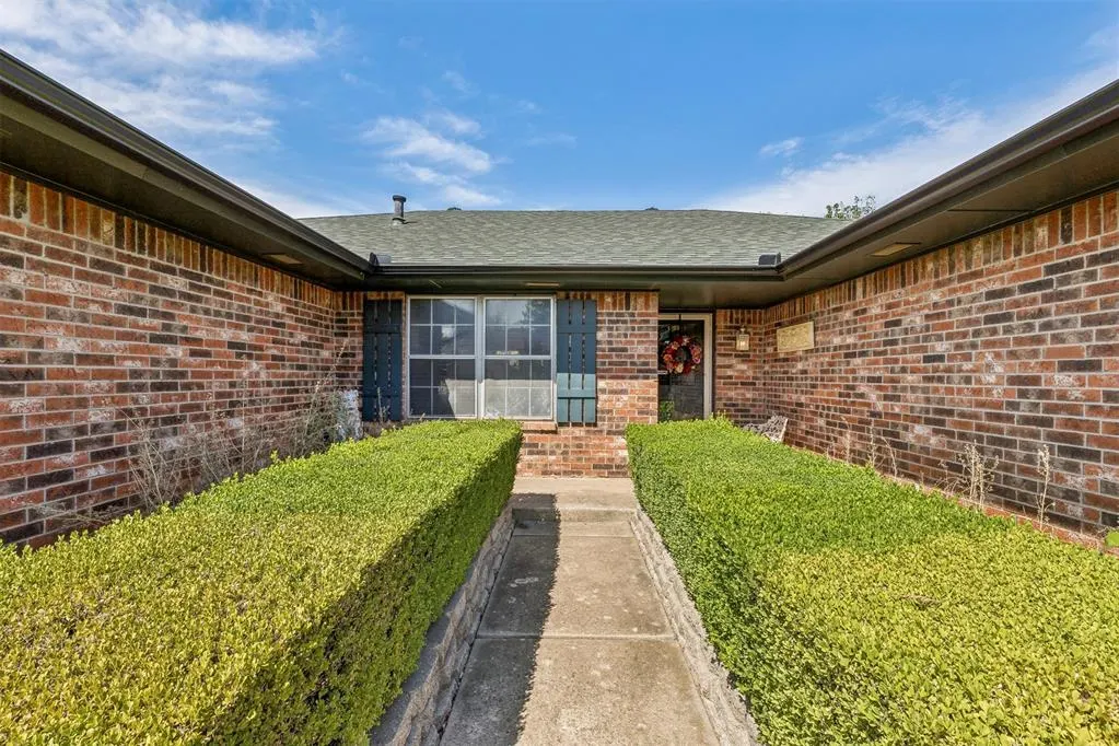 Photo 2 — 5105 SE 57th Street, Del City, OK 73135