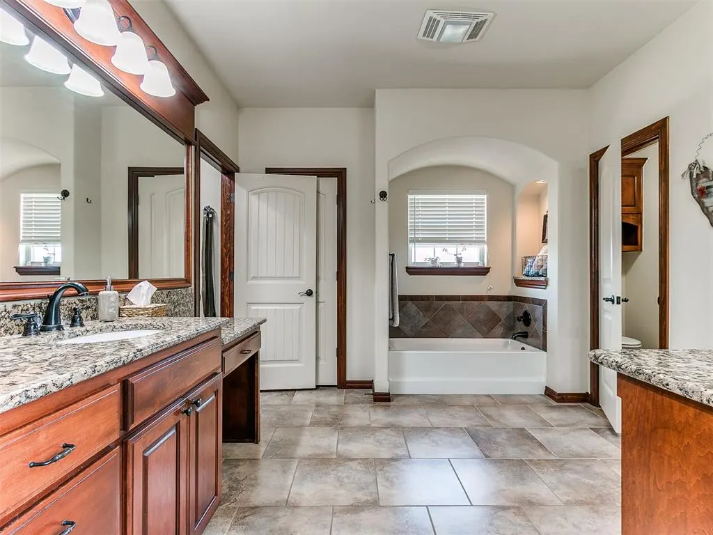 Photo 18 — 1670 Meadow Creek Circle, Newcastle, OK 73065