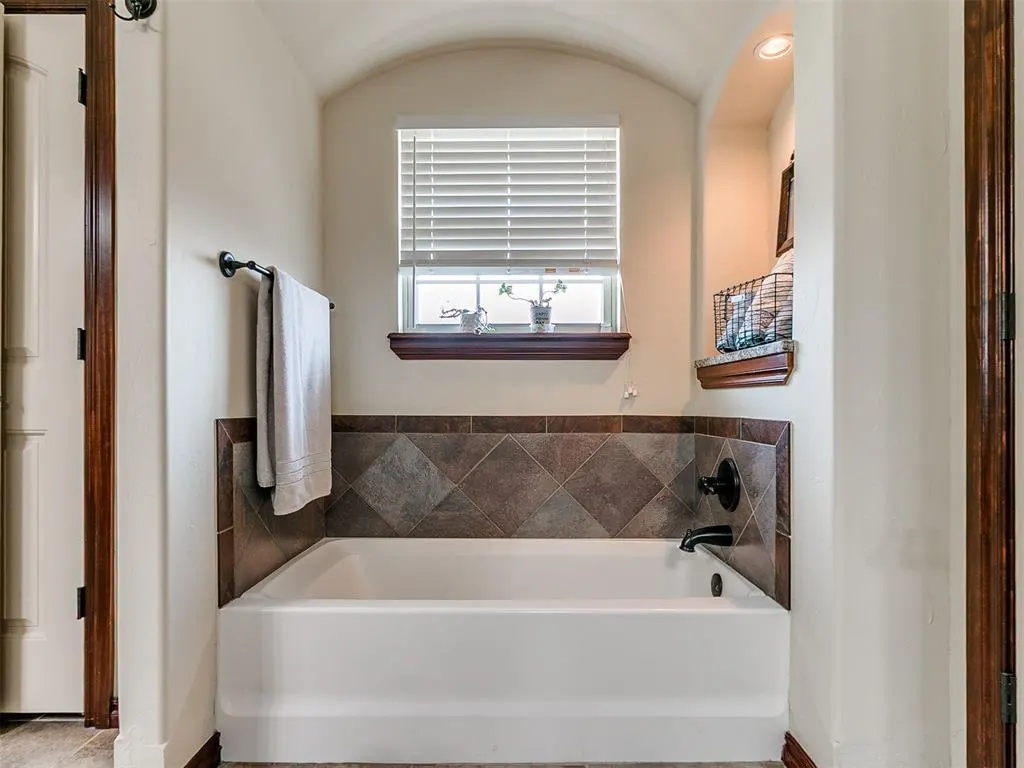Photo 23 — 1670 Meadow Creek Circle, Newcastle, OK 73065