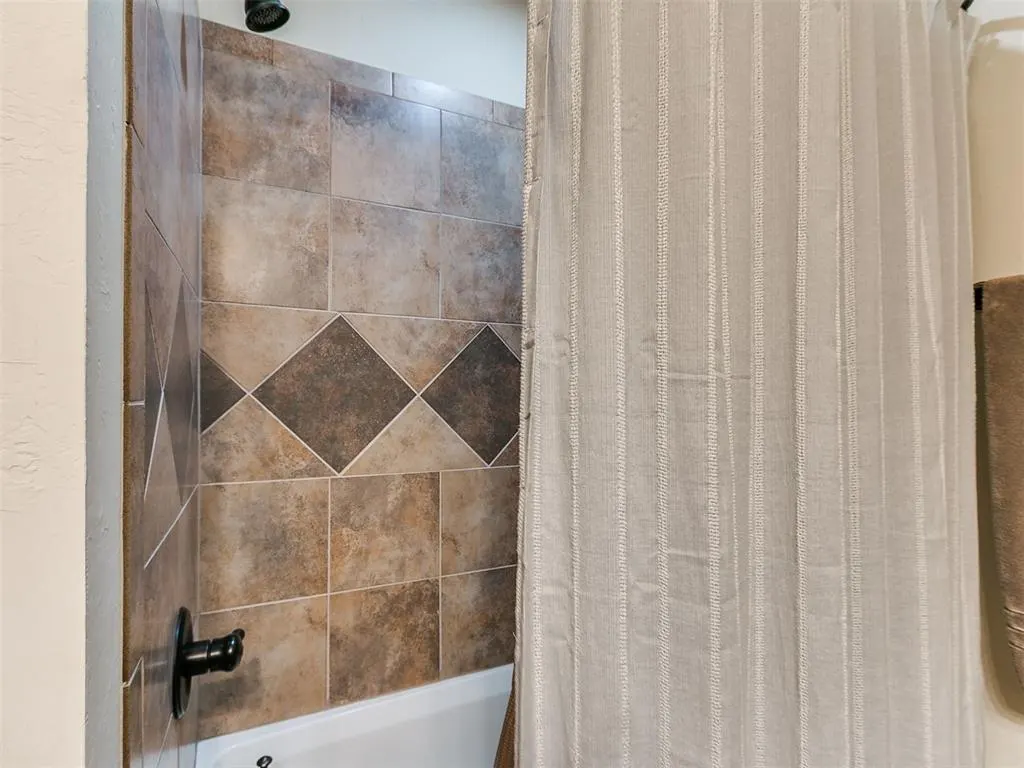 Photo 27 — 1670 Meadow Creek Circle, Newcastle, OK 73065