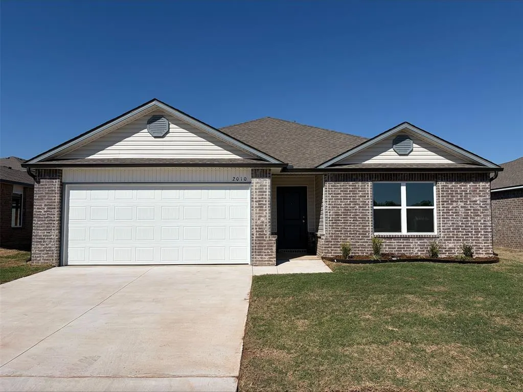 Front exterior — 2010 W 30th Place, Stillwater, OK 74074