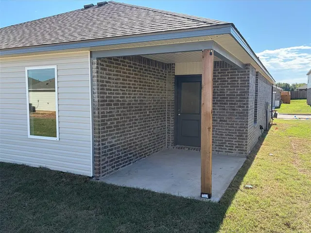 Photo 2 — 2010 W 30th Place, Stillwater, OK 74074