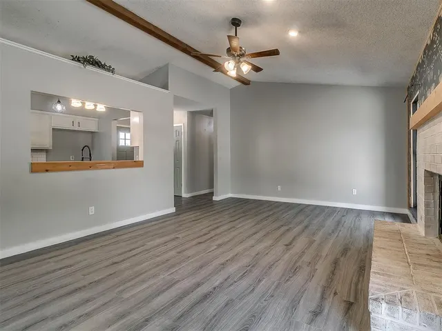 Photo 8 — 513 Beagle Circle, Edmond, OK 73003