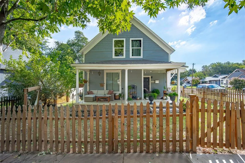 Photo 3 — 502 N Broad Street, Guthrie, OK 73044