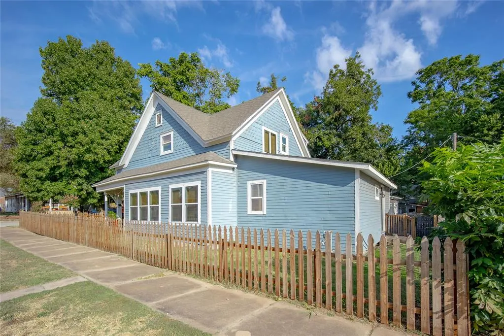 Photo 33 — 502 N Broad Street, Guthrie, OK 73044