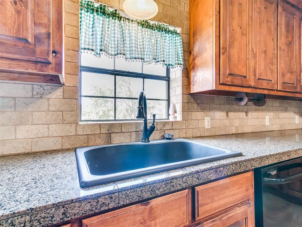 Photo 16 — 7701 S Banner Road, Lexington, OK 73051