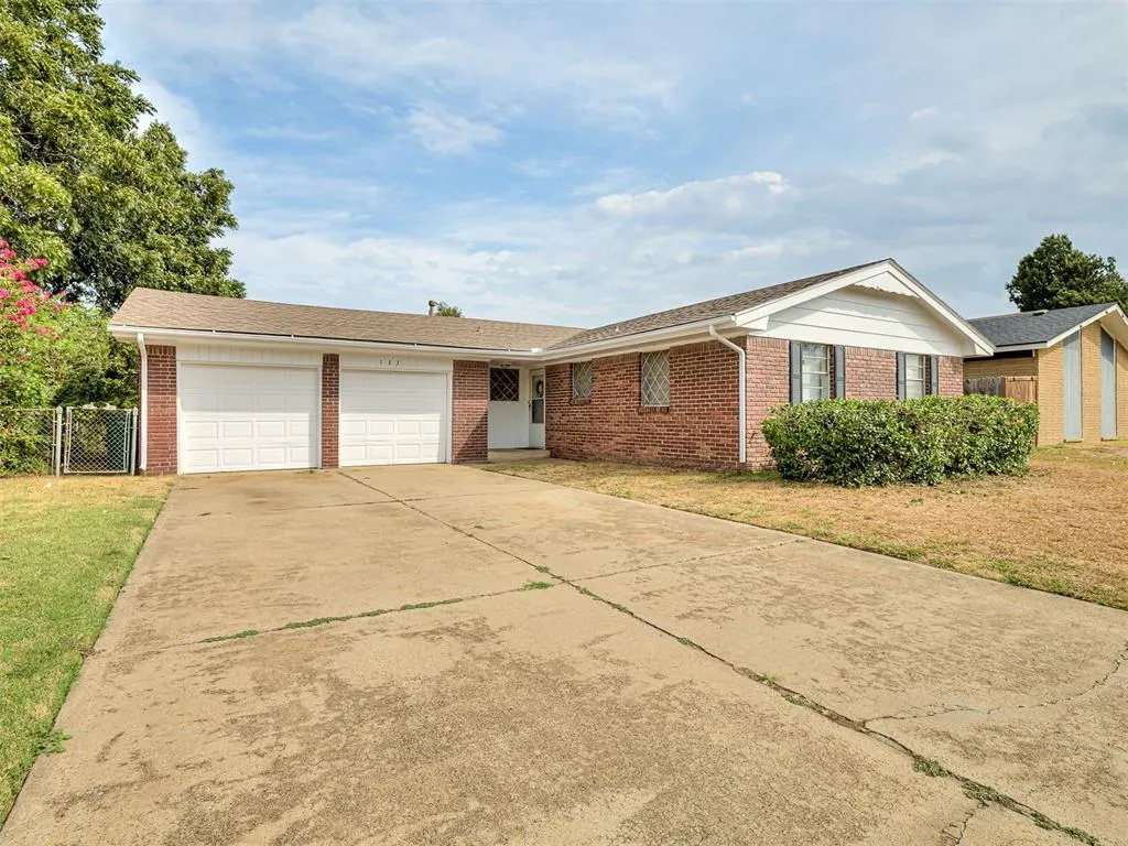 Photo 3 — 133 SW 64th Terrace, Oklahoma City, OK 73139