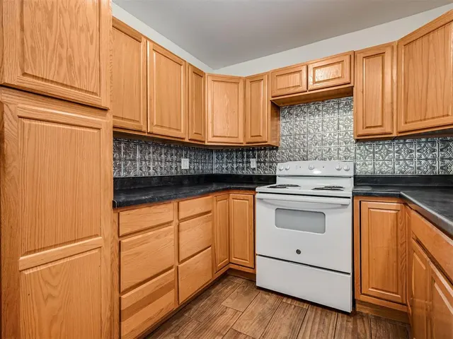 Photo 8 — 908 Buck Drive, Shawnee, OK 74801