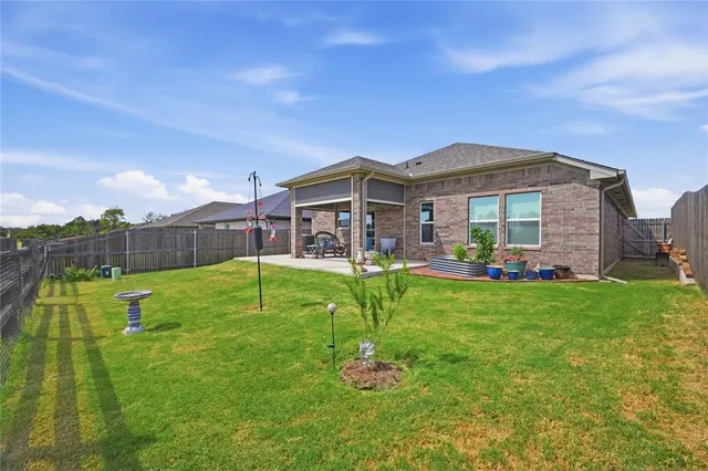 Photo 5 — 625 Prairie Drive, Guthrie, OK 73044
