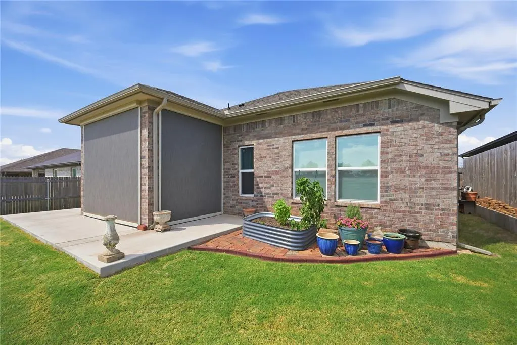 Photo 6 — 625 Prairie Drive, Guthrie, OK 73044