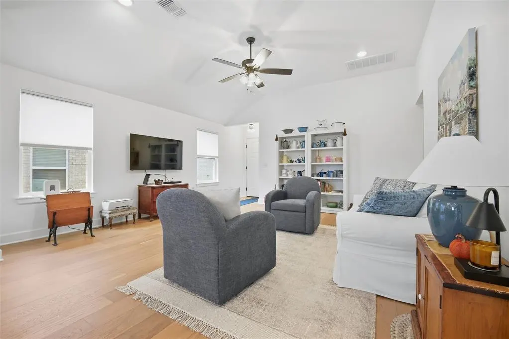 Photo 10 — 625 Prairie Drive, Guthrie, OK 73044