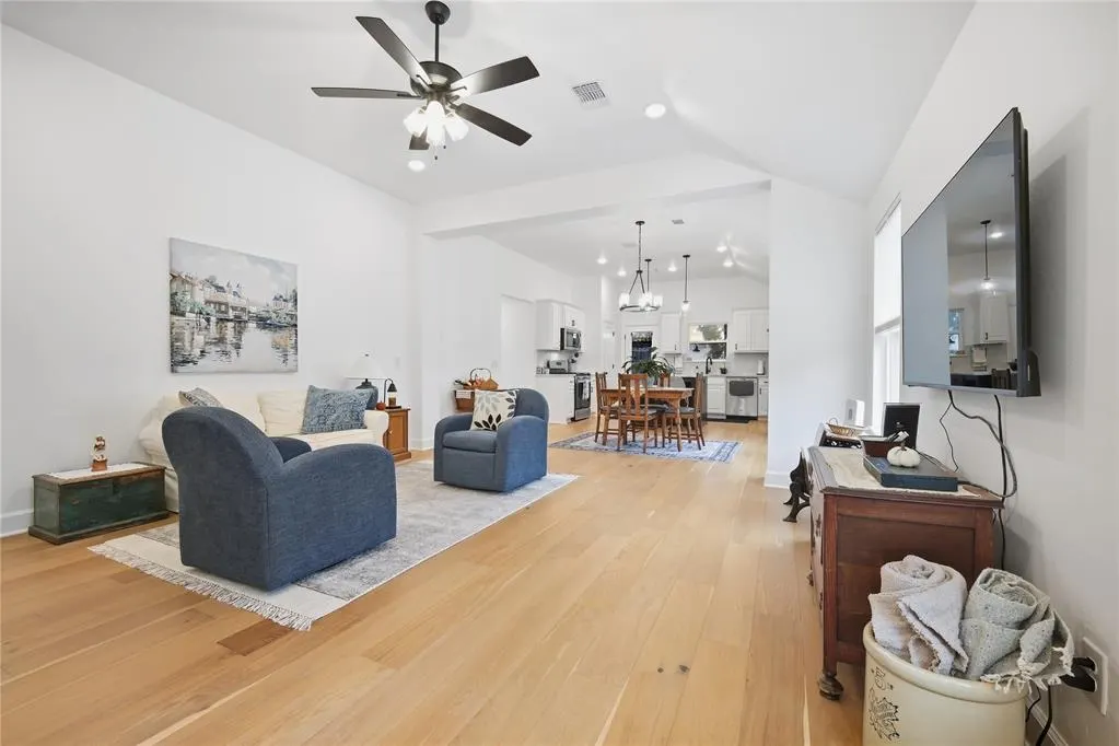 Photo 13 — 625 Prairie Drive, Guthrie, OK 73044