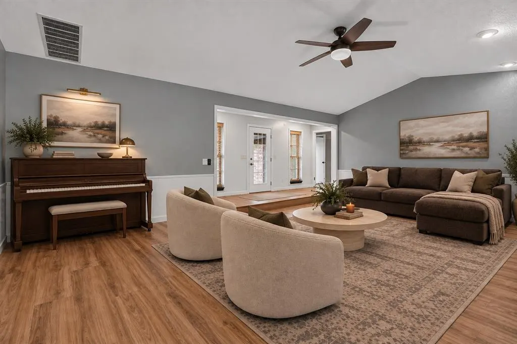 Photo 12 — 9909 S Allen Drive, Oklahoma City, OK 73139