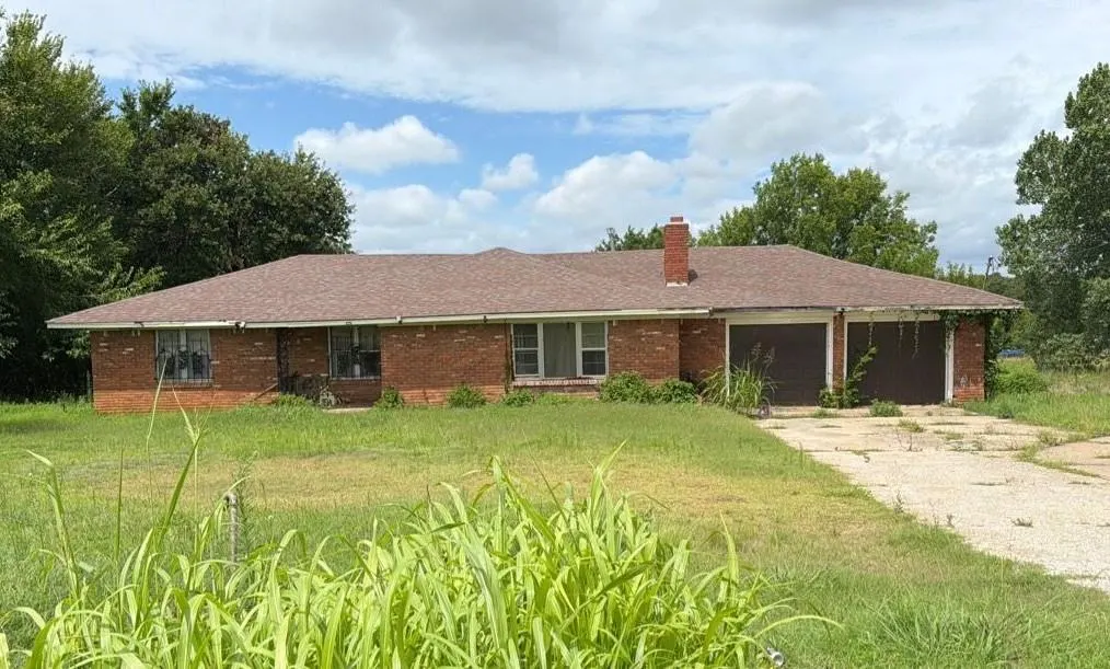Front exterior — 2921 N Anderson Road, Choctaw, OK 73020