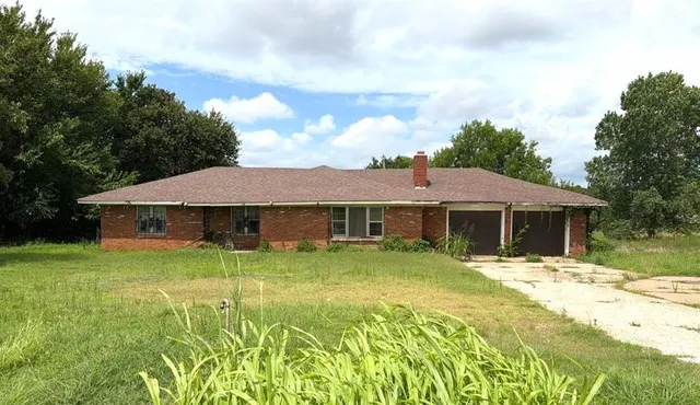 Photo 2 — 2921 N Anderson Road, Choctaw, OK 73020