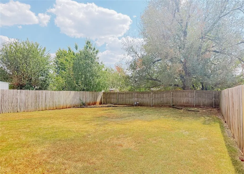 Photo 27 — 528 W 9th Street, Edmond, OK 73003