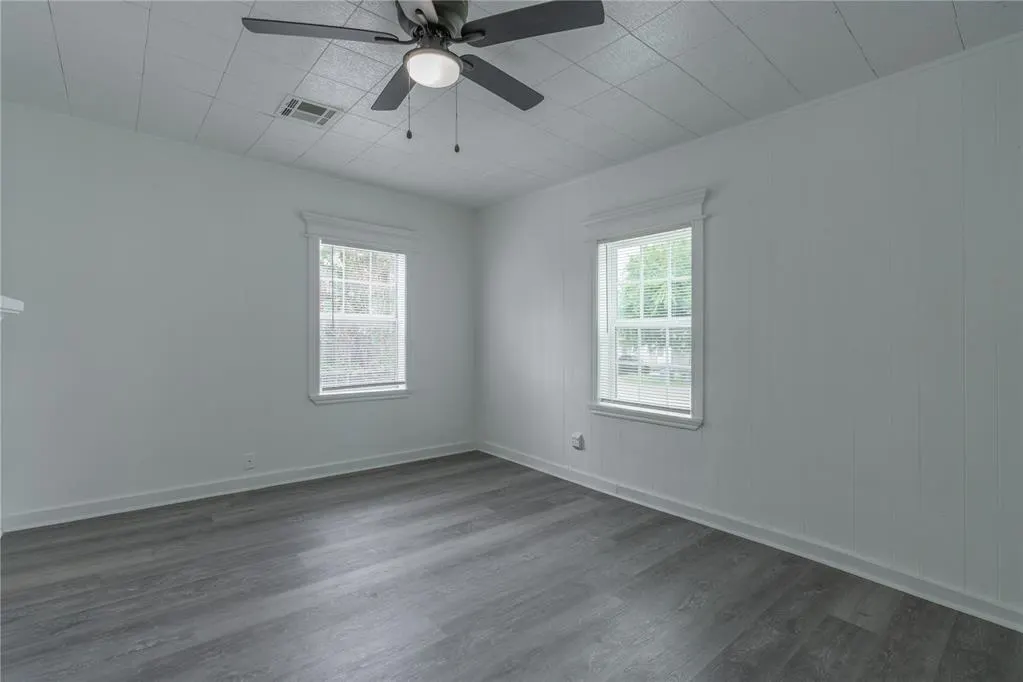 Photo 4 — 208 W Fairchild Drive, Oklahoma City, OK 73110
