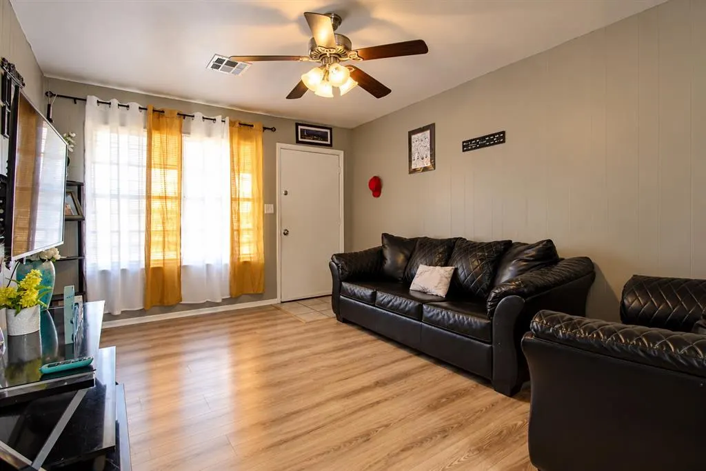 Photo 5 — 740 Butler Street, Moore, OK 73160