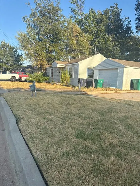 Front exterior — 1634 SW 52nd Street, Oklahoma City, OK 73119