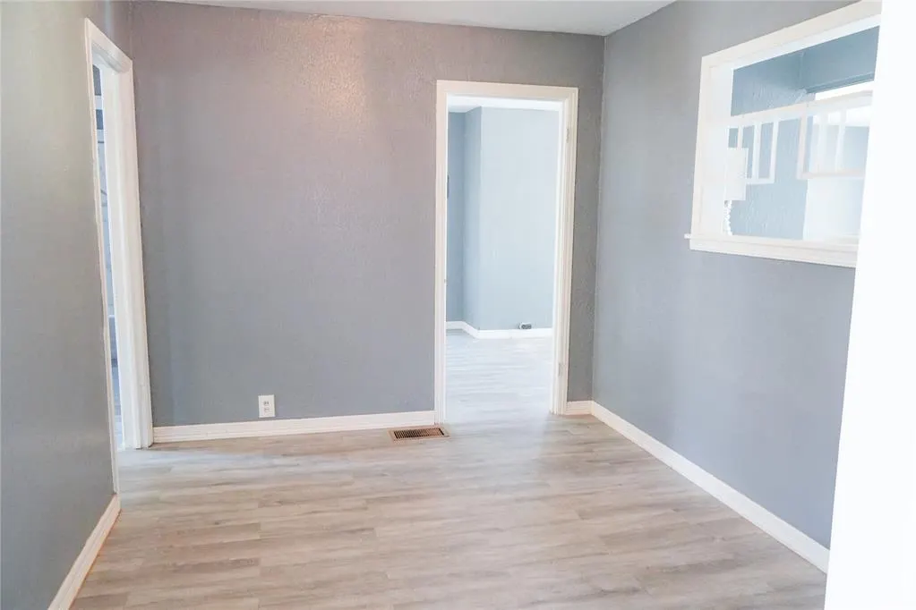 Photo 4 — 2115 NE 19th Street, Oklahoma City, OK 73111
