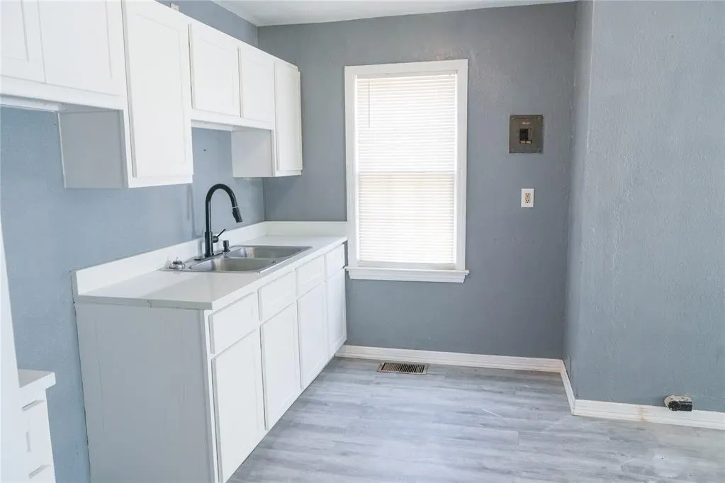 Photo 5 — 2115 NE 19th Street, Oklahoma City, OK 73111